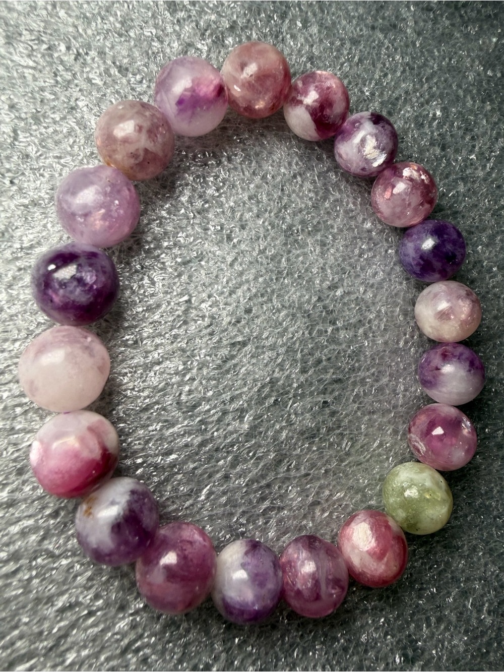 Beautiful 10MM Colorful Emerald/Muscovite Natural Crystal Bracelet